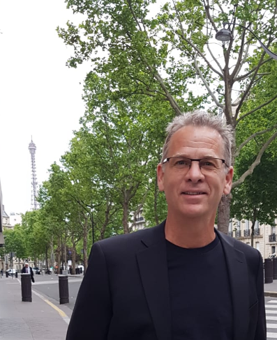 Paris Walking Tour Guide
